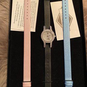 VICTORIA WIECK WATCH WITH INTERCHANGEABLE STRAPS